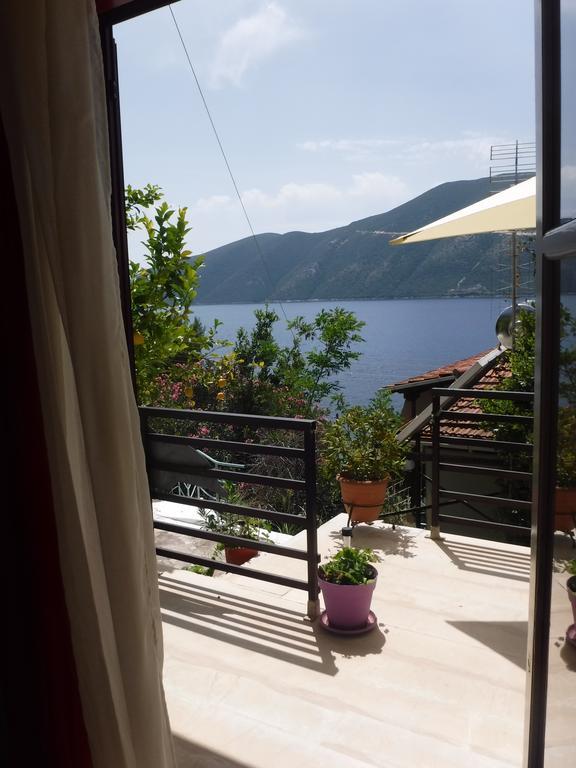 Delfini Bay Retreat Apartment Vasiliki  Bagian luar foto