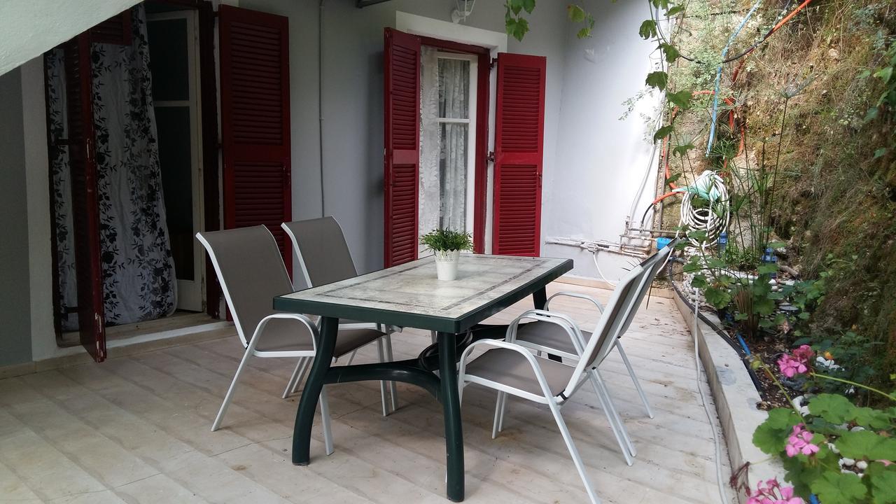 Delfini Bay Retreat Apartment Vasiliki  Bagian luar foto